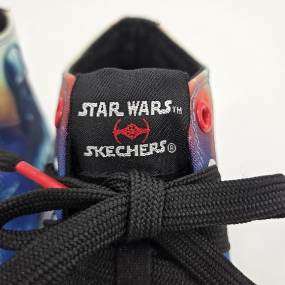 Darth Vader Star Wars High-Top Sneakers NWOT - Picture 8 of 10